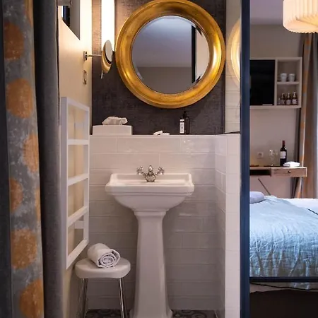 Les Demeures De Varennes, Bw Signature Collection 4*