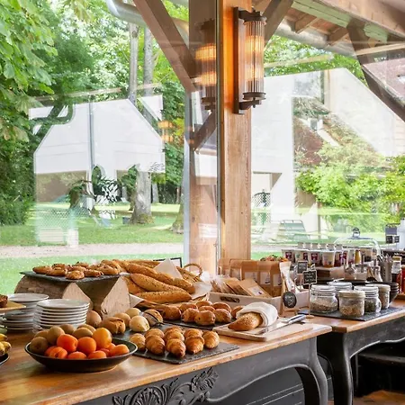 Les Demeures De Varennes, Bw Signature Collection 4*