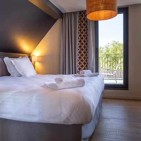 Les Demeures De Varennes, Bw Signature Collection 4*