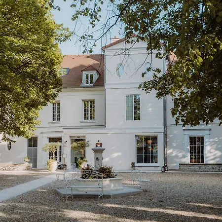 Les Demeures De Varennes, Bw Signature Collection 4*