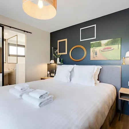 Hotel Les Demeures De Varennes, Bw Signature Collection 4*